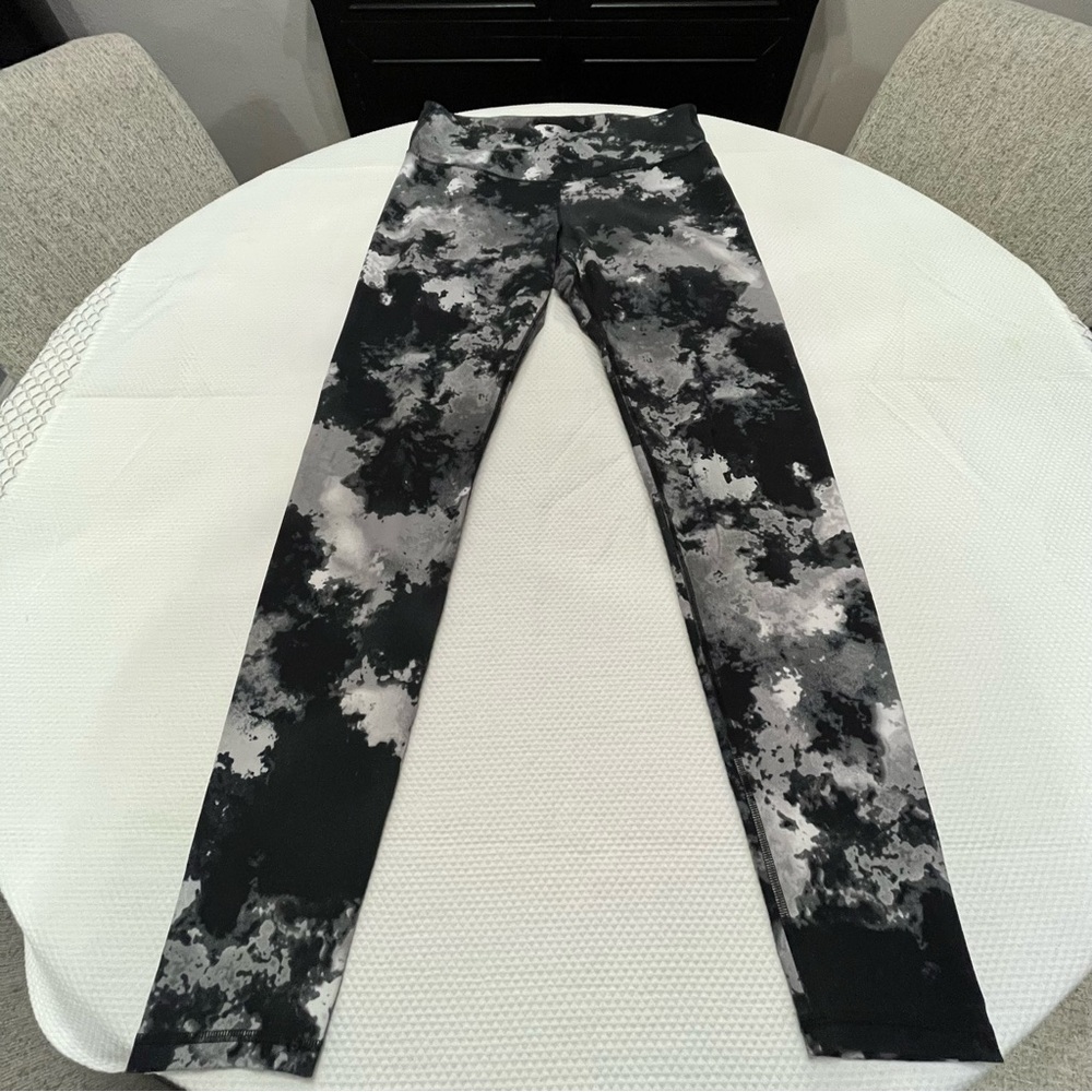 Old Navy Black and Gray Leggings